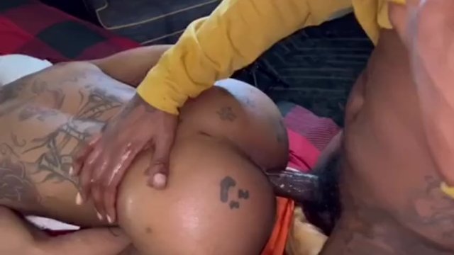 Khi Lavene & Holliwud – A Quickie Before Work